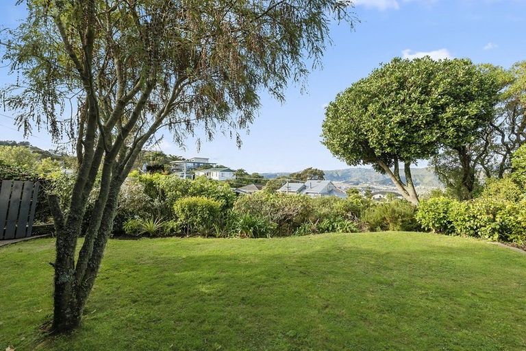 Photo of property in 93 Normandale Road, Normandale, Lower Hutt, 5010