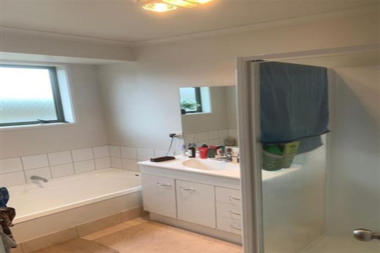 Photo of property in 38 Cyclamen Road, Mangere, Auckland, 2022