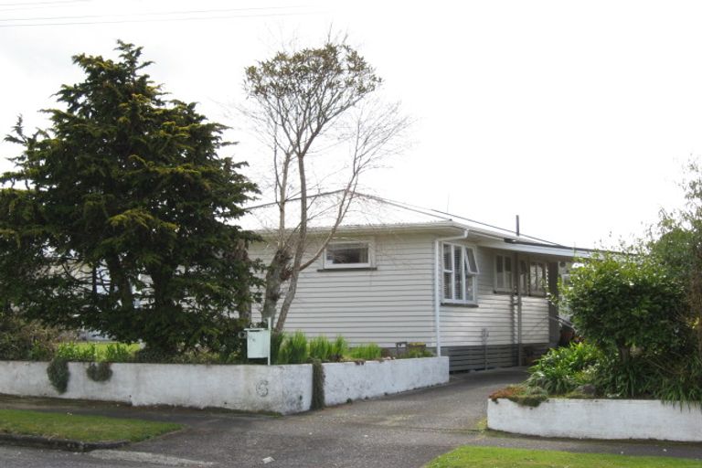 Photo of property in 6 Surrey Street, Stratford, 4332