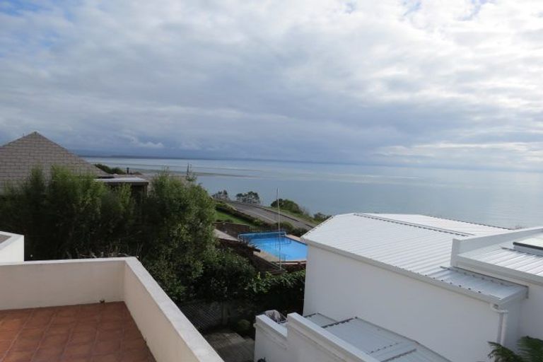 Photo of property in 47 The Cliffs, Britannia Heights, Nelson, 7010