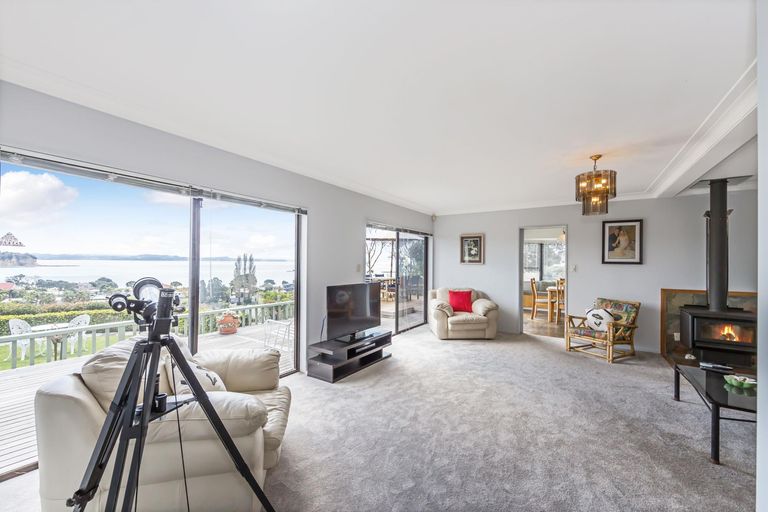 Photo of property in 56c Rawhiti Road, Manly, Whangaparaoa, 0930