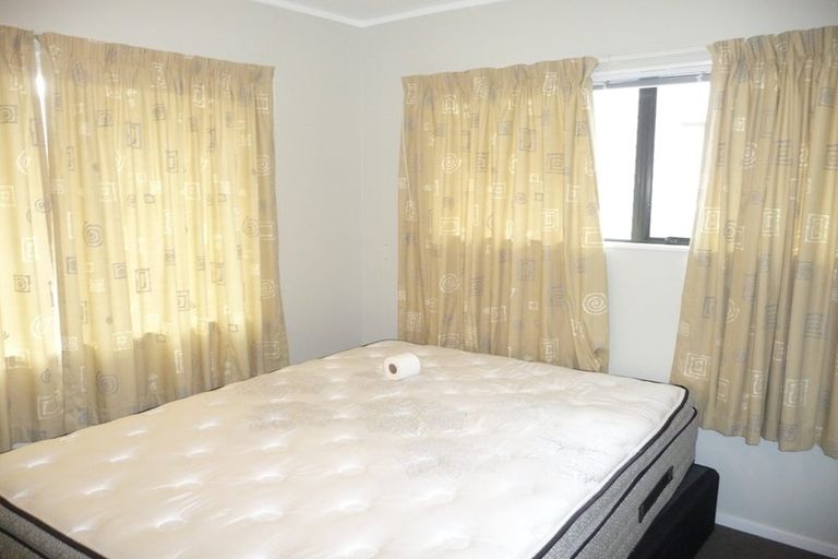 Photo of property in 1/17 Pegler Drive, Howick, Auckland, 2014