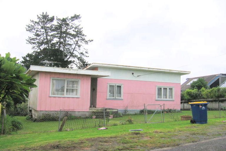 Photo of property in 31 Marae Road, Greenhithe, Auckland, 0632
