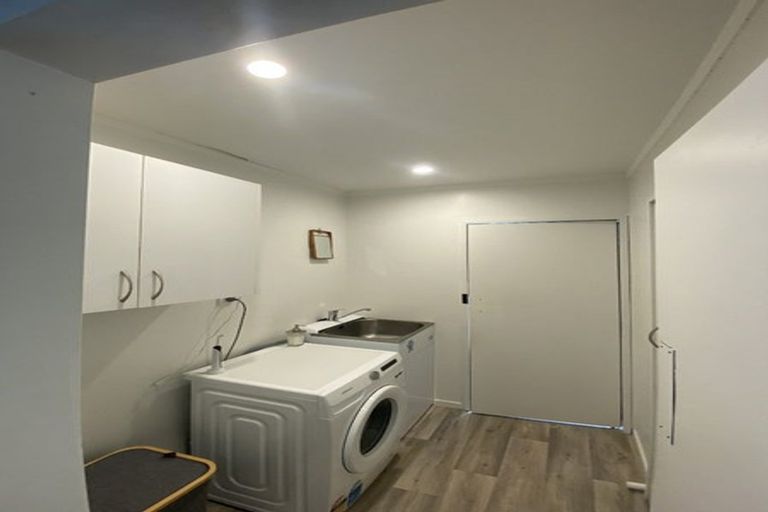 Photo of property in 118 Middleton Road, Churton Park, Wellington, 6037