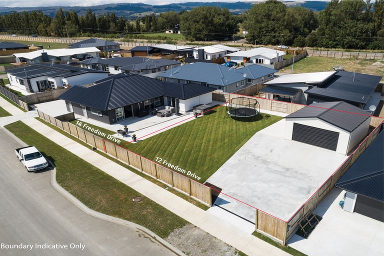 Photo of property in 12 Freedom Drive, Kelvin Grove, Palmerston North, 4414