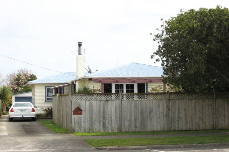 Photo of property in 274 Mangorei Road, Merrilands, New Plymouth, 4312