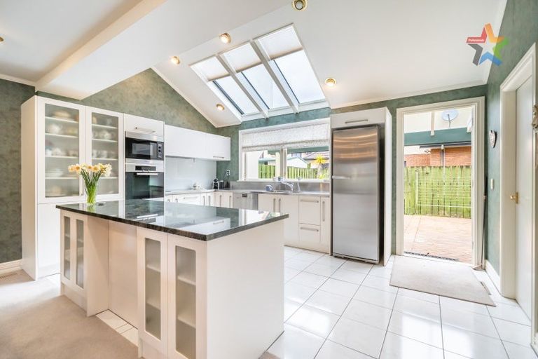 Photo of property in 1/127 Woburn Road, Woburn, Lower Hutt, 5010