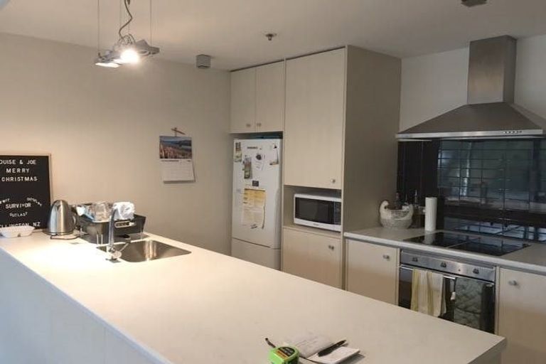 Photo of property in Montreaux, 164 The Terrace, Wellington Central, Wellington, 6011