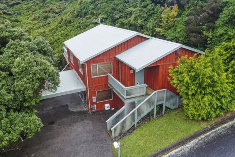 Photo of property in 16 Haast Close, Kelson, Lower Hutt, 5010