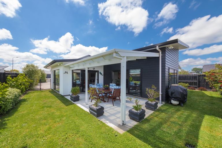 Photo of property in 5 Levi Place, Kelvin Grove, Palmerston North, 4414