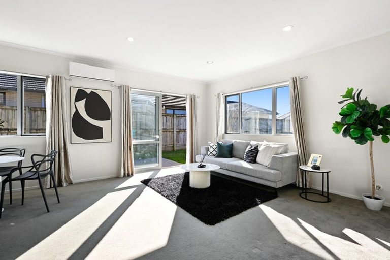 Photo of property in 1 Astelia Lane, Rototuna North, Hamilton, 3210