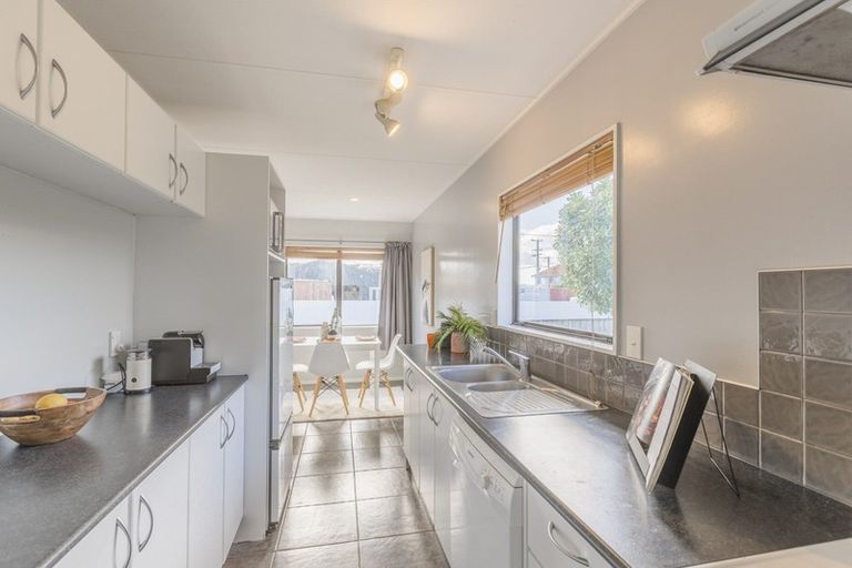 Photo of property in 95a Renown Road, Raumati South, Paraparaumu, 5032