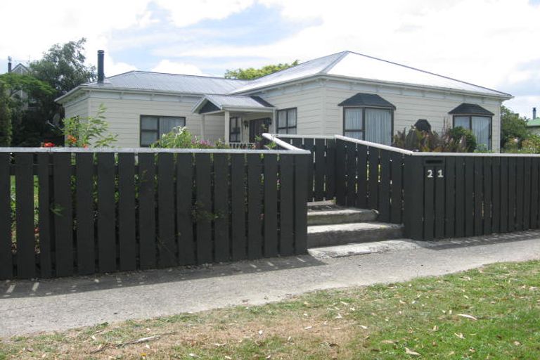 Photo of property in 21 Paterson Street, Pahiatua, 4910