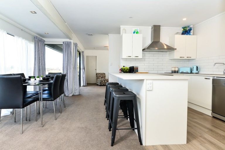 Photo of property in 19a Baverstock Road, Nawton, Hamilton, 3200