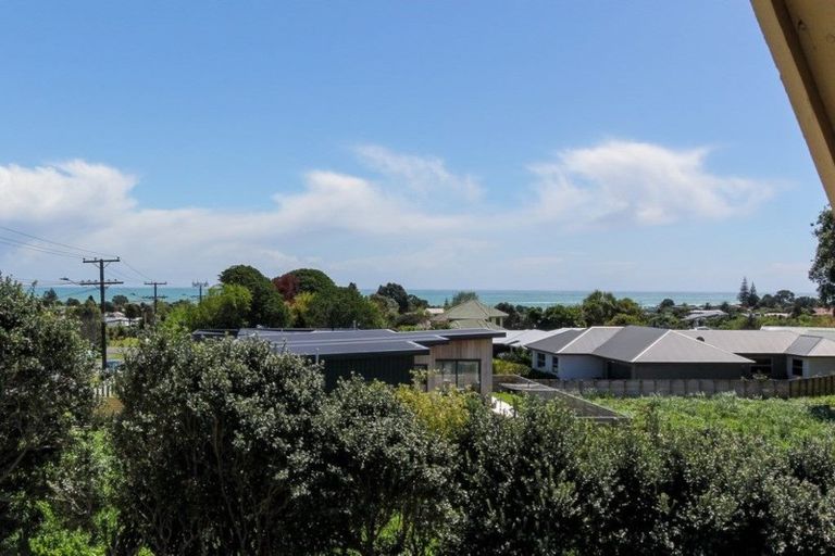 Photo of property in 119 Wairau Road, Oakura, 4314