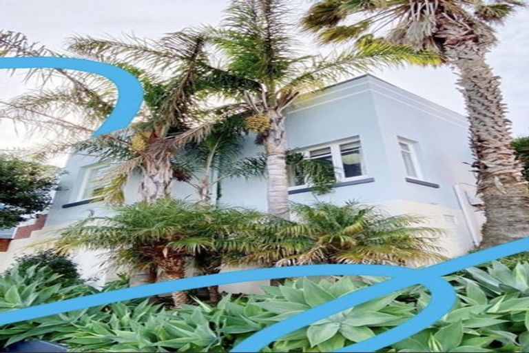 Photo of property in 4/64 Victoria Road, Devonport, Auckland, 0624