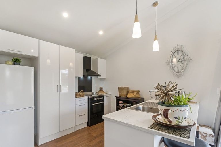 Photo of property in 22 Holben Parade, Foxton Beach, Foxton, 4815