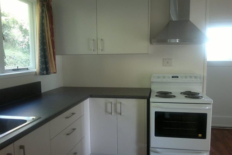 Photo of property in 31 Woodhouse Avenue, Karori, Wellington, 6012