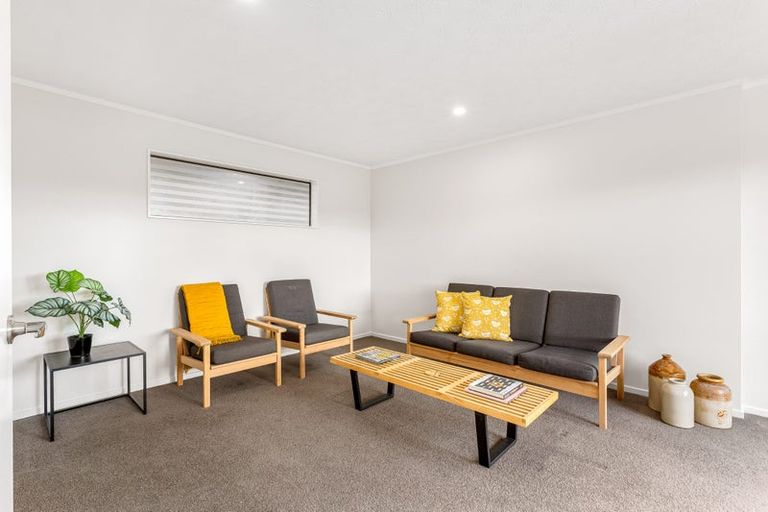 Photo of property in 8 Sailmaker Close, Whitby, Porirua, 5024