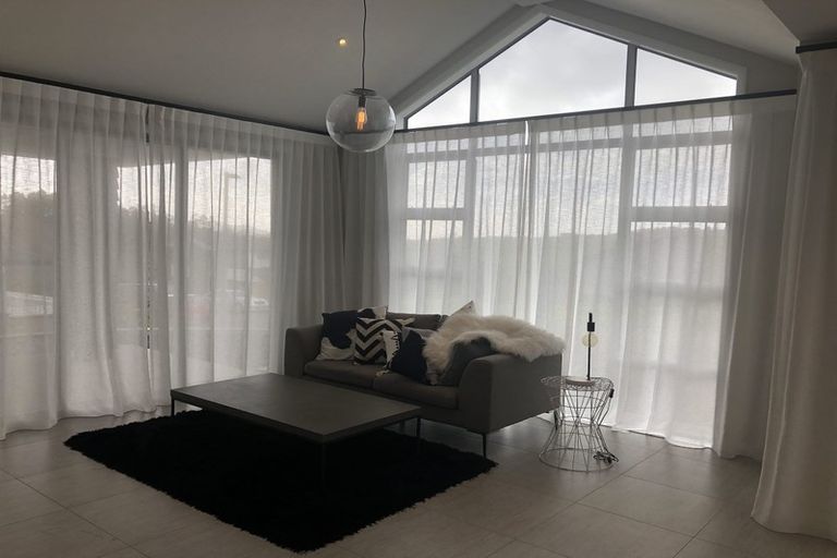 Photo of property in 2 Colonial Drive, Silverdale, 0932