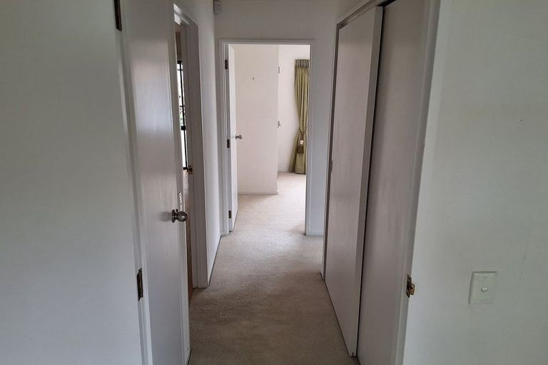 Photo of property in 53 Golfland Drive, Golflands, Auckland, 2013