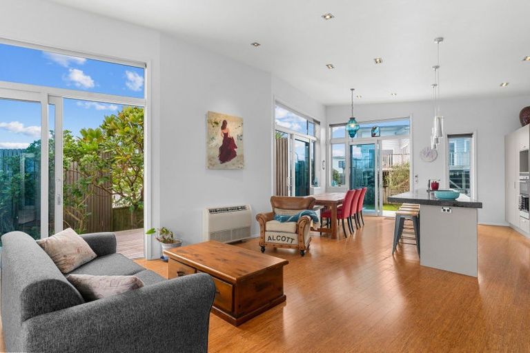 Photo of property in 26 Sunset Drive, Baylys Beach, Dargaville, 0377