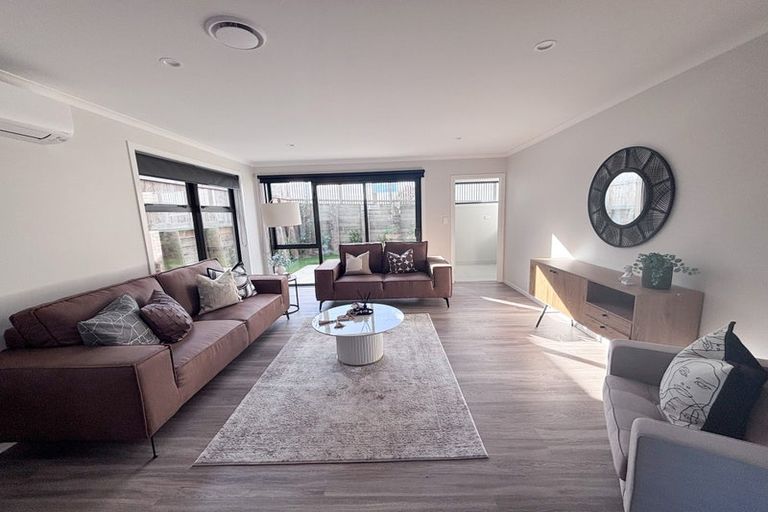 Photo of property in 60 Scenic Rise, Rototuna North, 3281