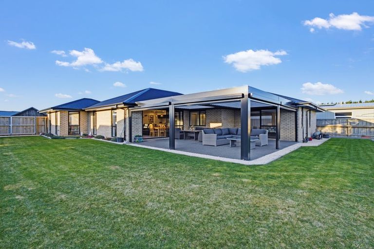 Photo of property in 52 Hilton Drive, Amberley, 7410