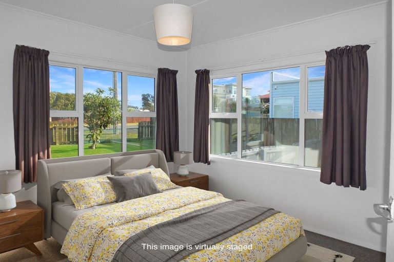 Photo of property in 27 Roore Street, Foxton Beach, Foxton, 4815