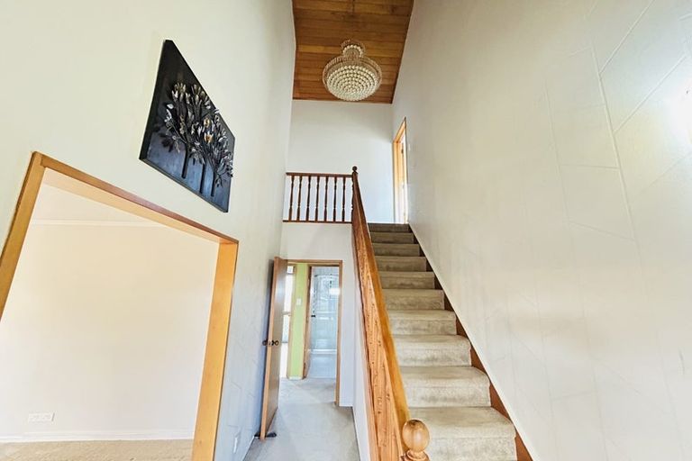 Photo of property in 58 Carnoustie Drive, Wattle Downs, Auckland, 2103