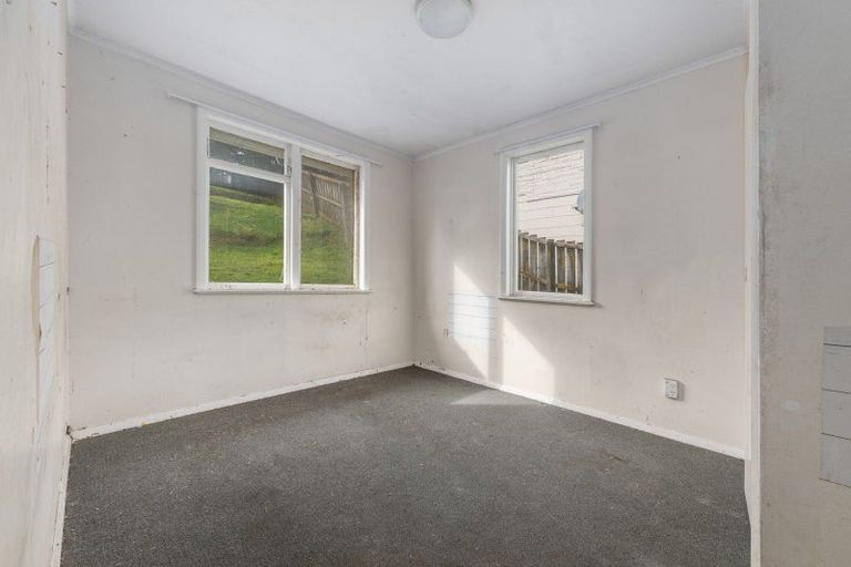 Photo of property in 161 Champion Street, Cannons Creek, Porirua, 5024