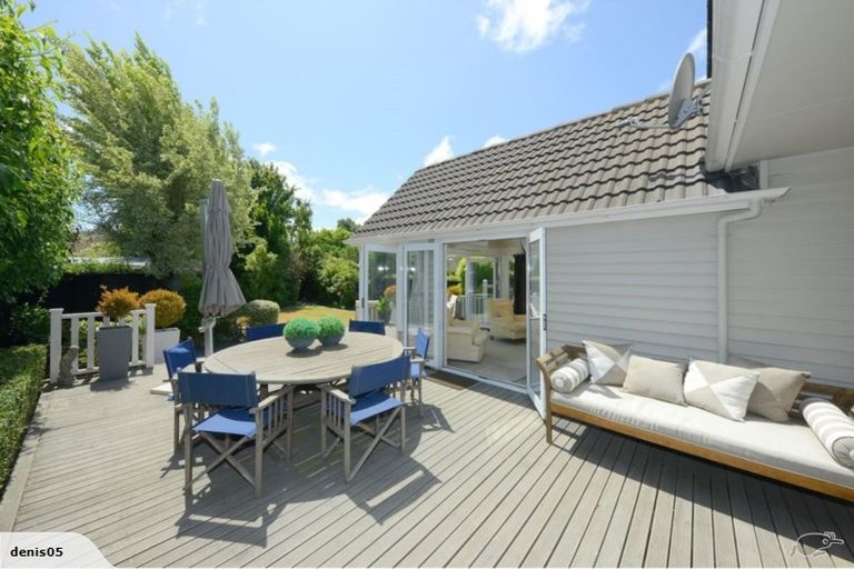 Photo of property in 62 Kotare Street, Fendalton, Christchurch, 8041