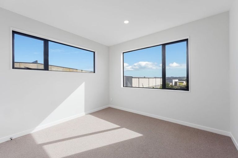 Photo of property in 8 Alexander French Close, Silverdale, 0932