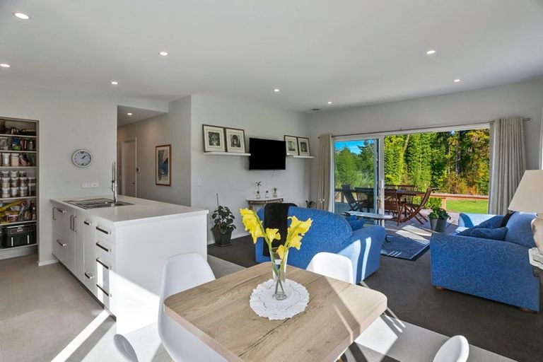 Photo of property in 76 Riddell Road, Kerikeri, 0230