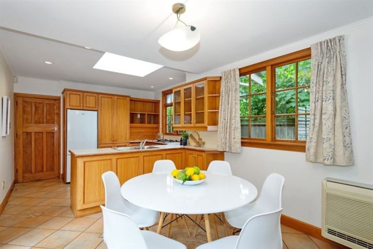 Photo of property in 7 Waiwetu Street, Fendalton, Christchurch, 8052