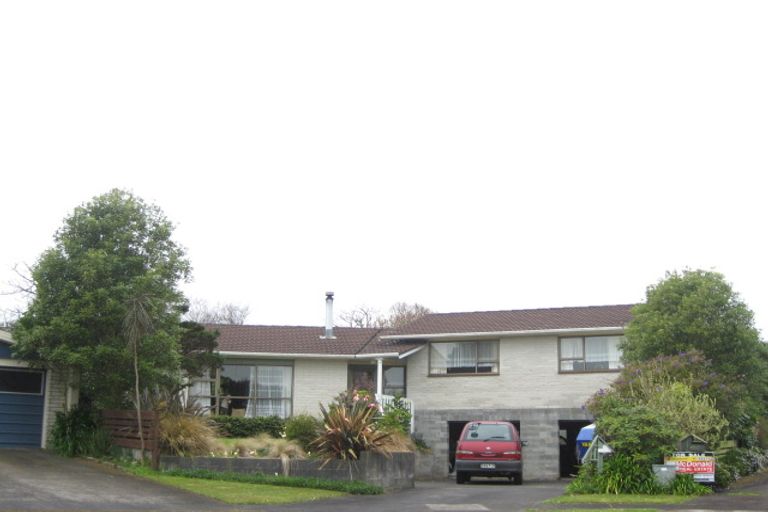 Photo of property in 23a Hickford Place, Okato, 4335