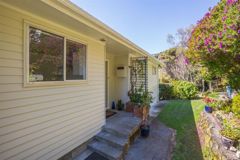Photo of property in 37 Eskdale Road, Papakowhai, Porirua, 5024