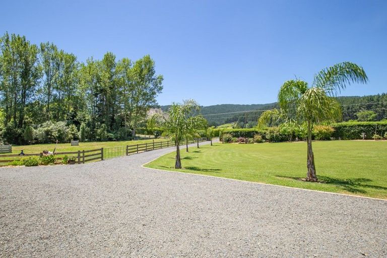 Photo of property in 19 Denton Road, Levin, 5571