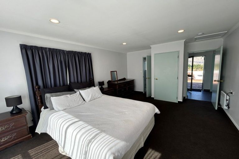 Photo of property in 20 Plantation Road, Wanaka, 9305