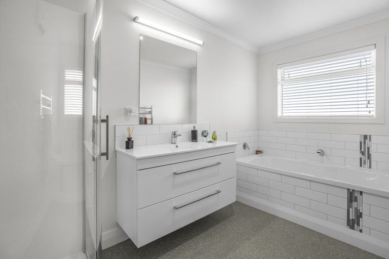 Photo of property in 61a Lincoln Road, Carterton, 5713