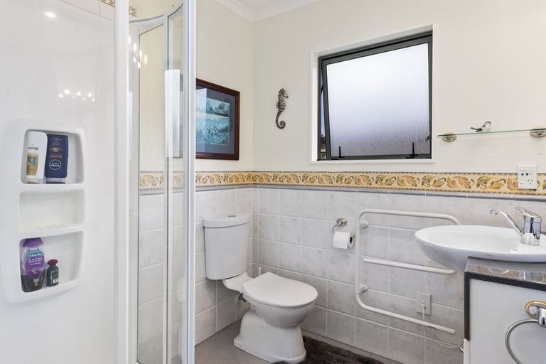 Photo of property in 44 Mary Huse Grove, Manor Park, Lower Hutt, 5019