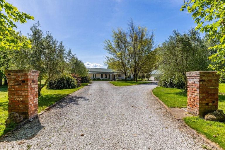 Photo of property in 100 Rowley Crescent, Grovetown, Blenheim, 7202