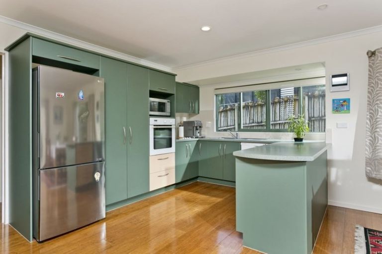 Photo of property in 50 Black Teal Close, Unsworth Heights, Auckland, 0632