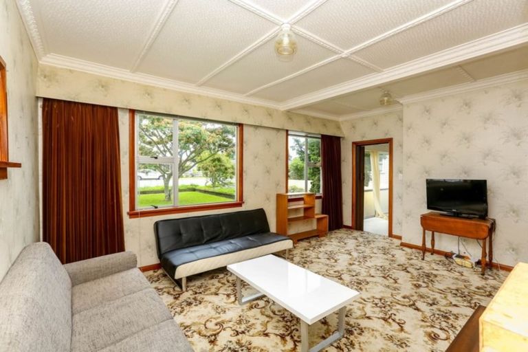 Photo of property in 125 Govett Avenue, Frankleigh Park, New Plymouth, 4310