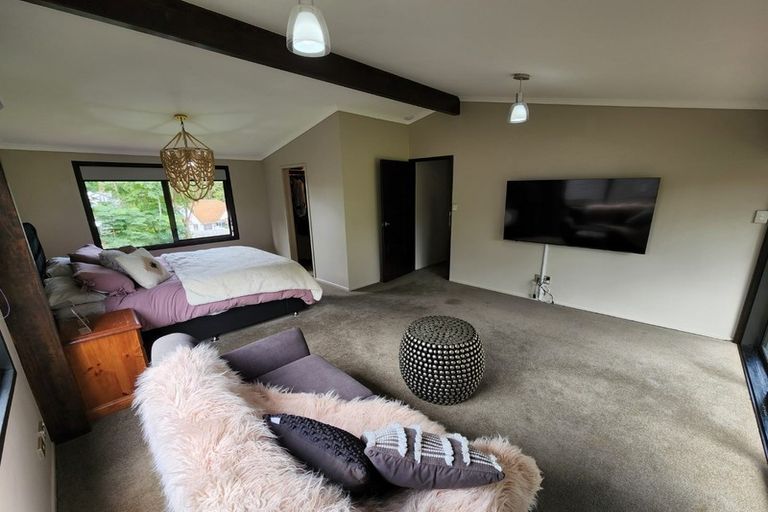 Photo of property in 12 The Glade South, Pukekohe, 2120