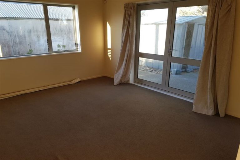 Photo of property in 3 South Crescent, Amberley, 7481