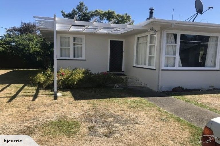 Photo of property in 24 Kent Crescent, Awapuni, Palmerston North, 4412