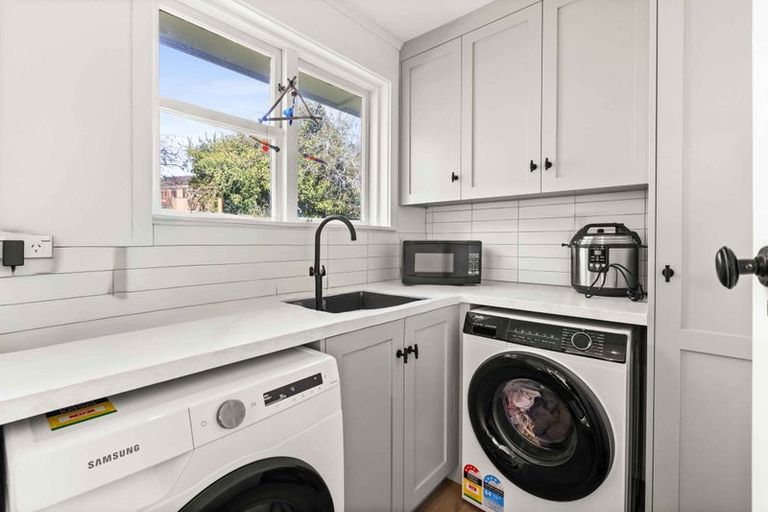Photo of property in 46b Napier Road, Havelock North, 4130