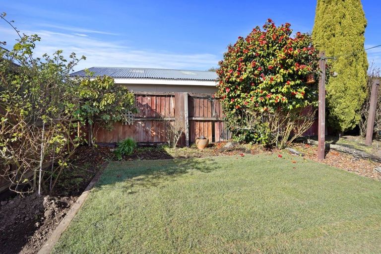 Photo of property in 15 Kilburn Street, Bishopdale, Christchurch, 8053