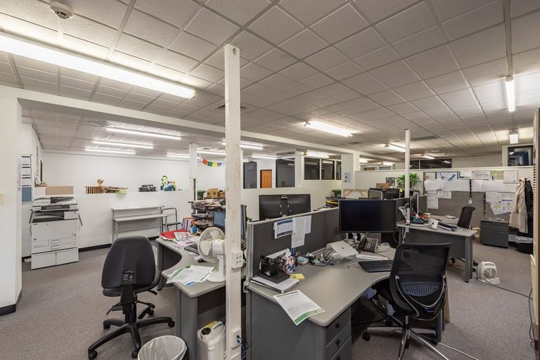 Photo of property in 22 Raroa Road, Kelburn, Wellington, 6012